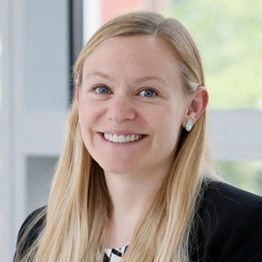 Caitlin O'Connell headshot