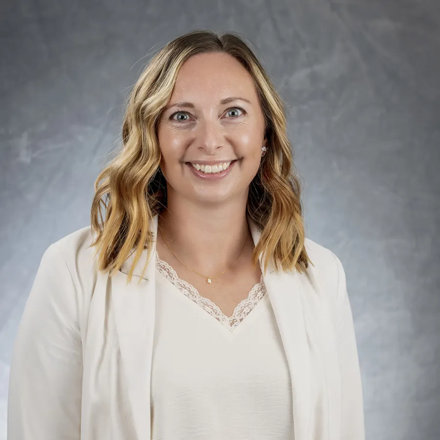 Sarah Parmenter headshot