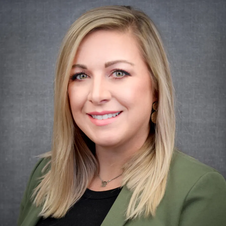 Headshot of Randee Hunter