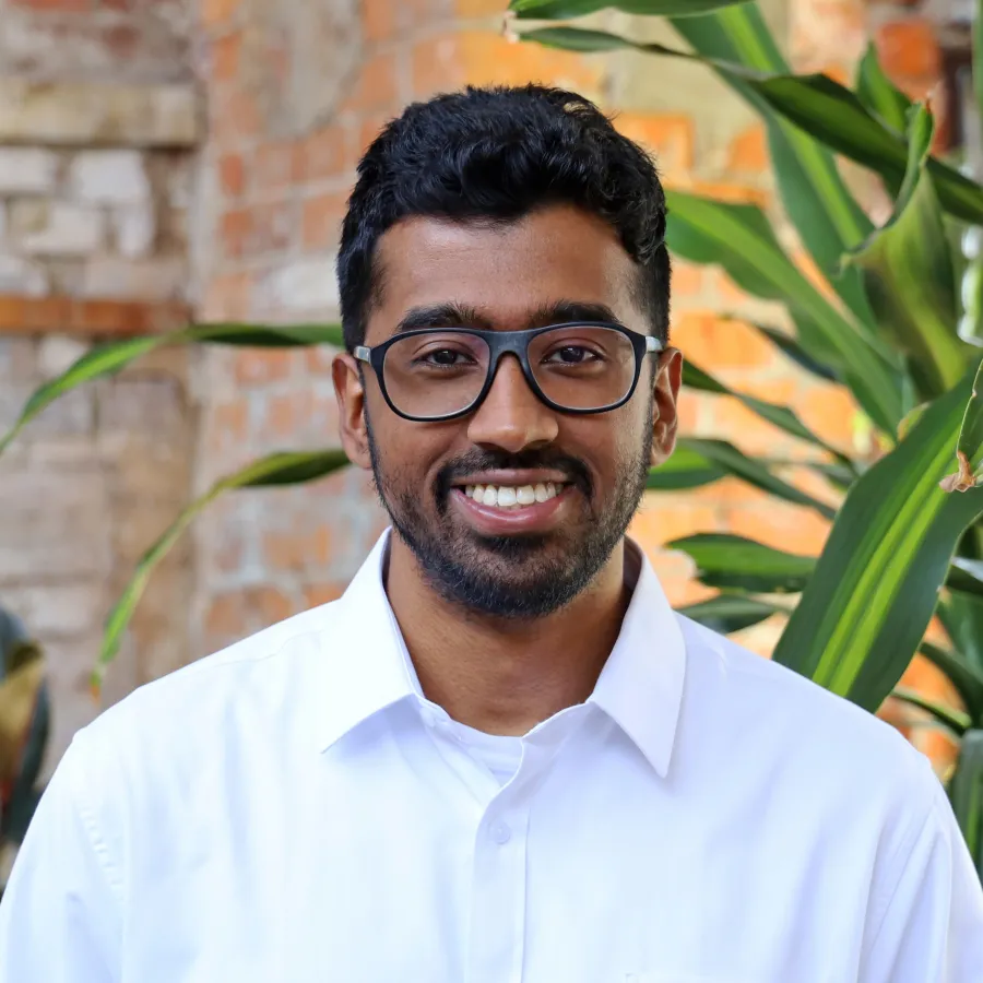 Headshot of Srinivasan Sridhar