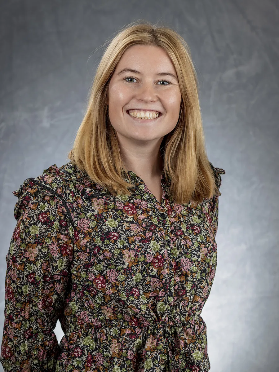 Olivia Neff headshot