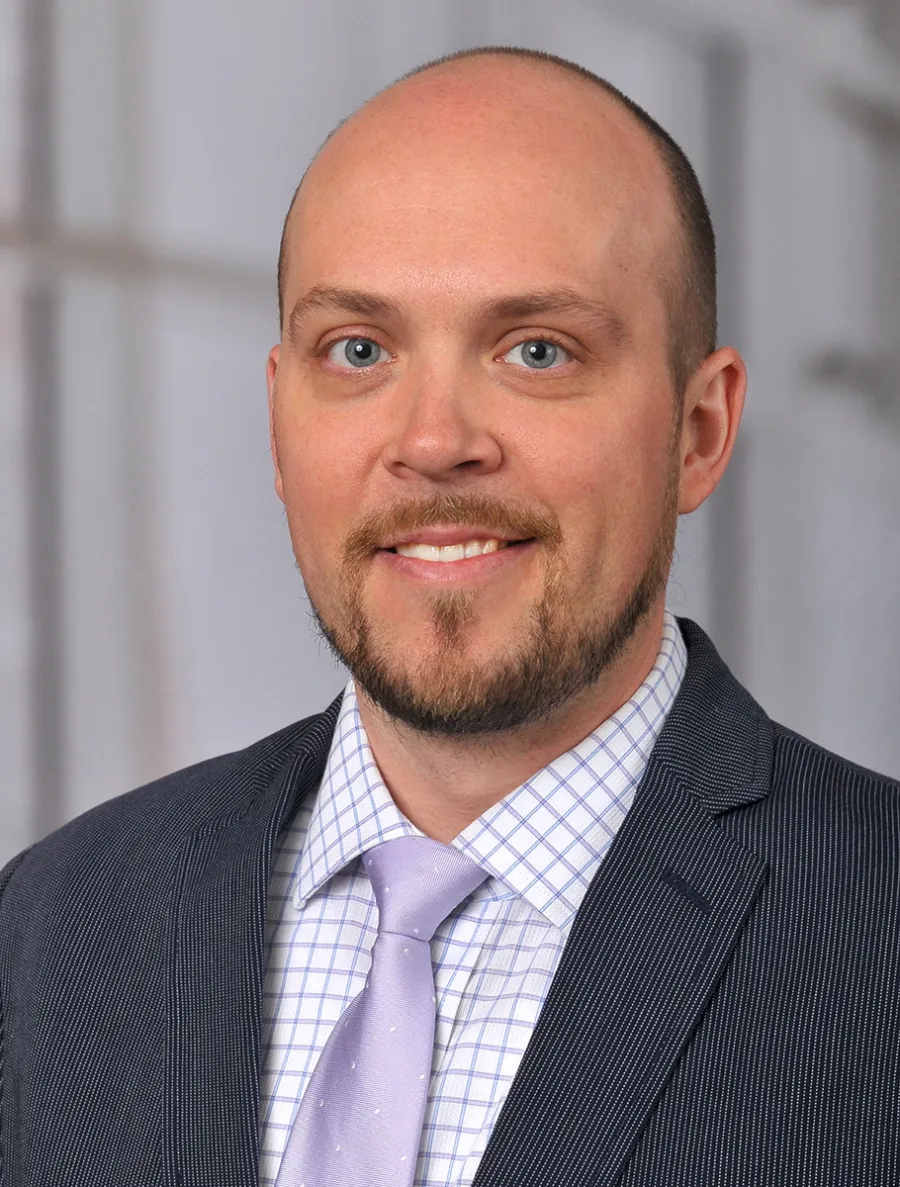 Jordan Plottner headshot