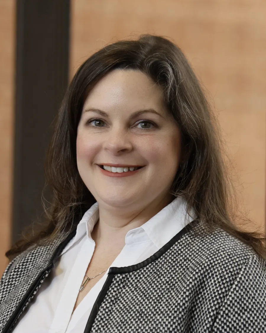 Headshot of Alicia Bunger