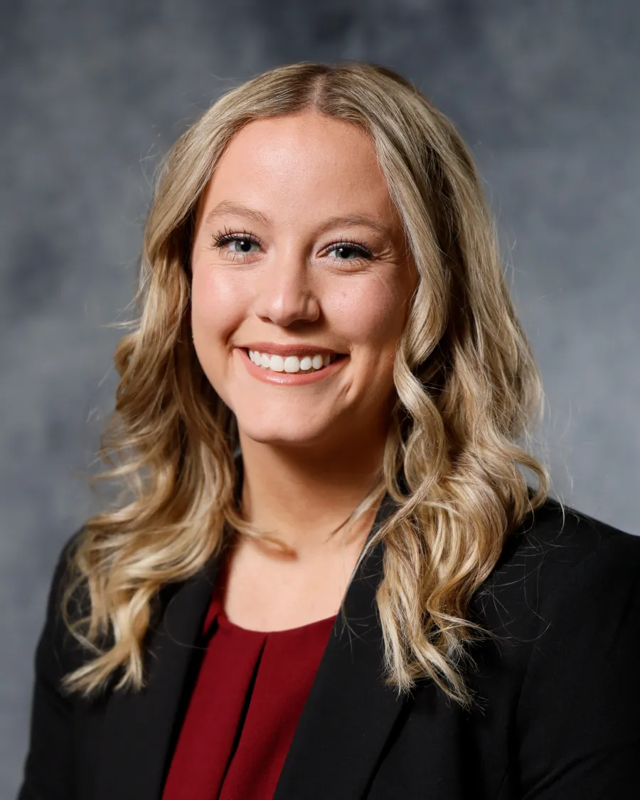 Headshot of Riley Summers