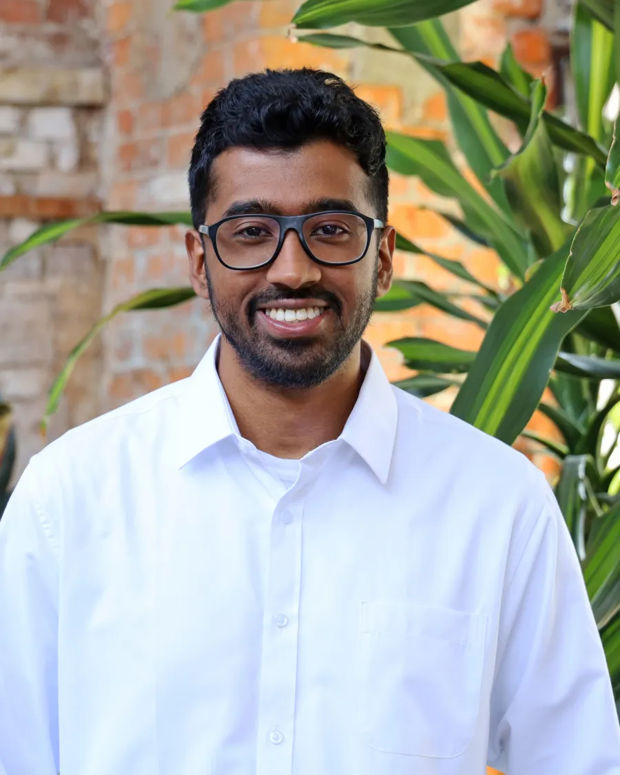 Headshot of Srinivasan Sridhar
