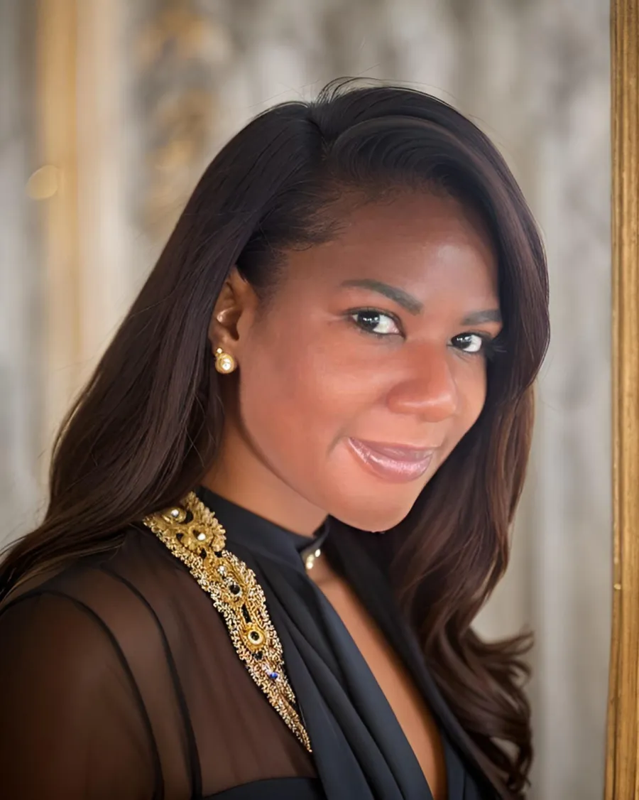 Headshot of Dionna Herbert, SHRM-CP